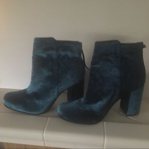 NWOT Naughty Monkey Embossed Booties  8.5